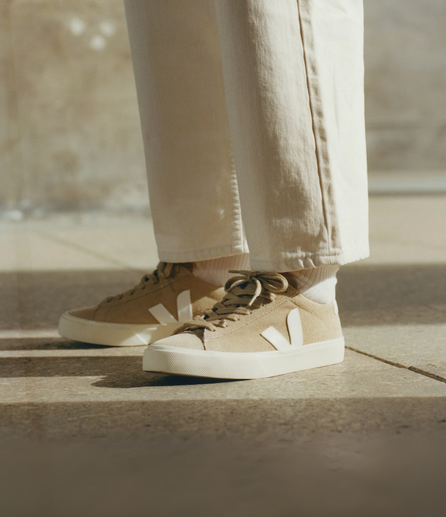 Tenis Veja Campo Gamuza Café