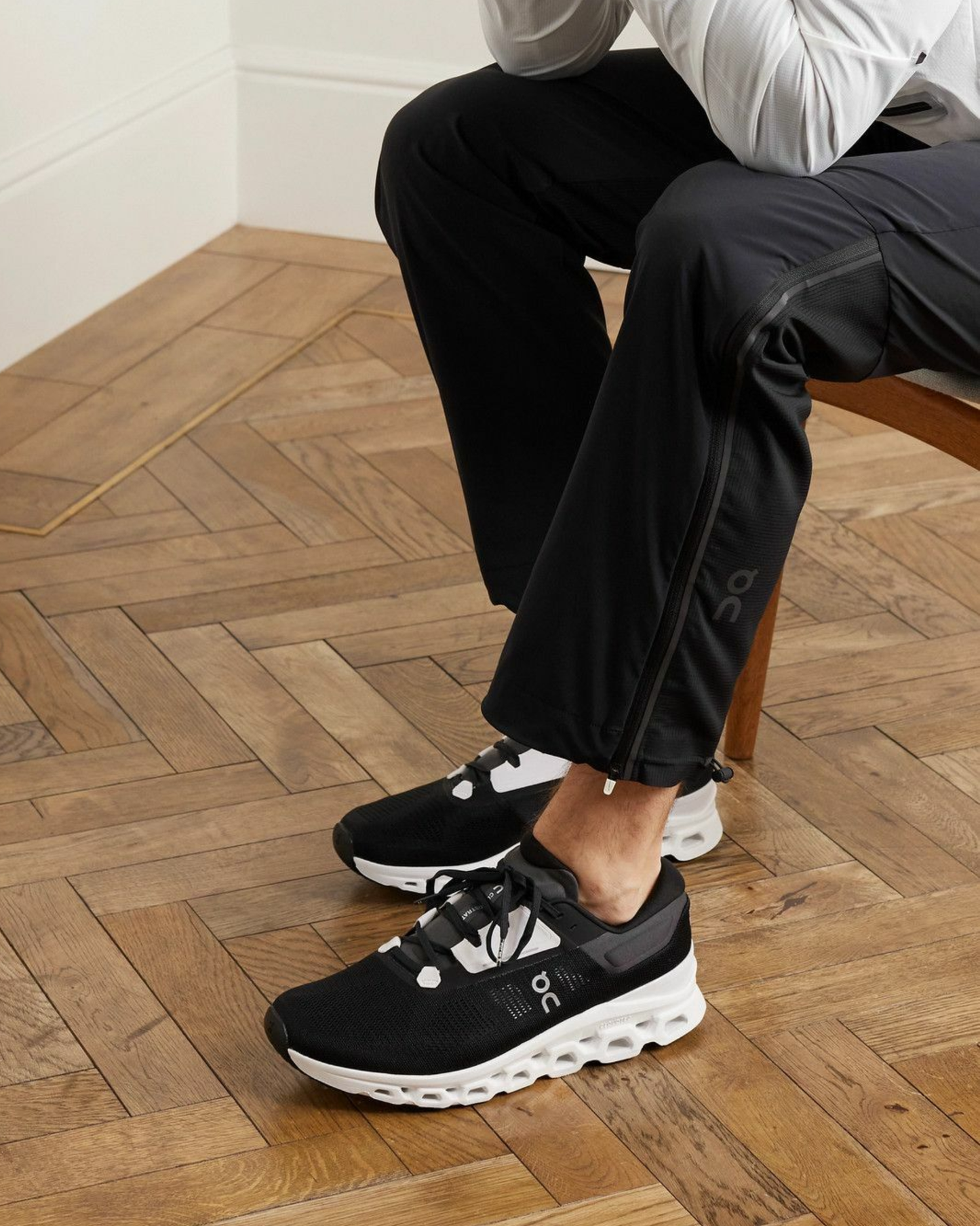 On Running Cloudstratus 3 Negro Hombre
