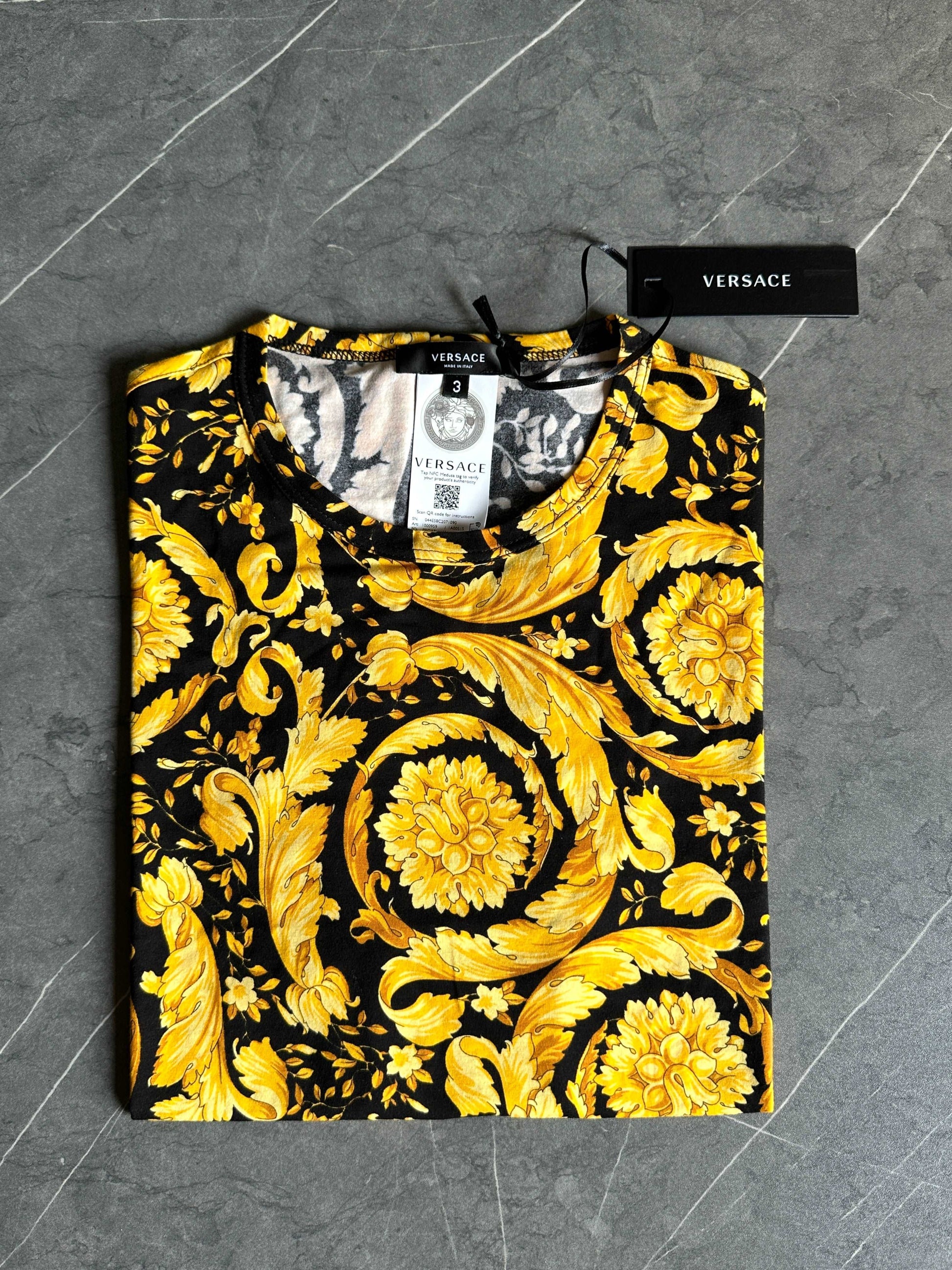 Tshirt Versace Barroco Negro Amarillo