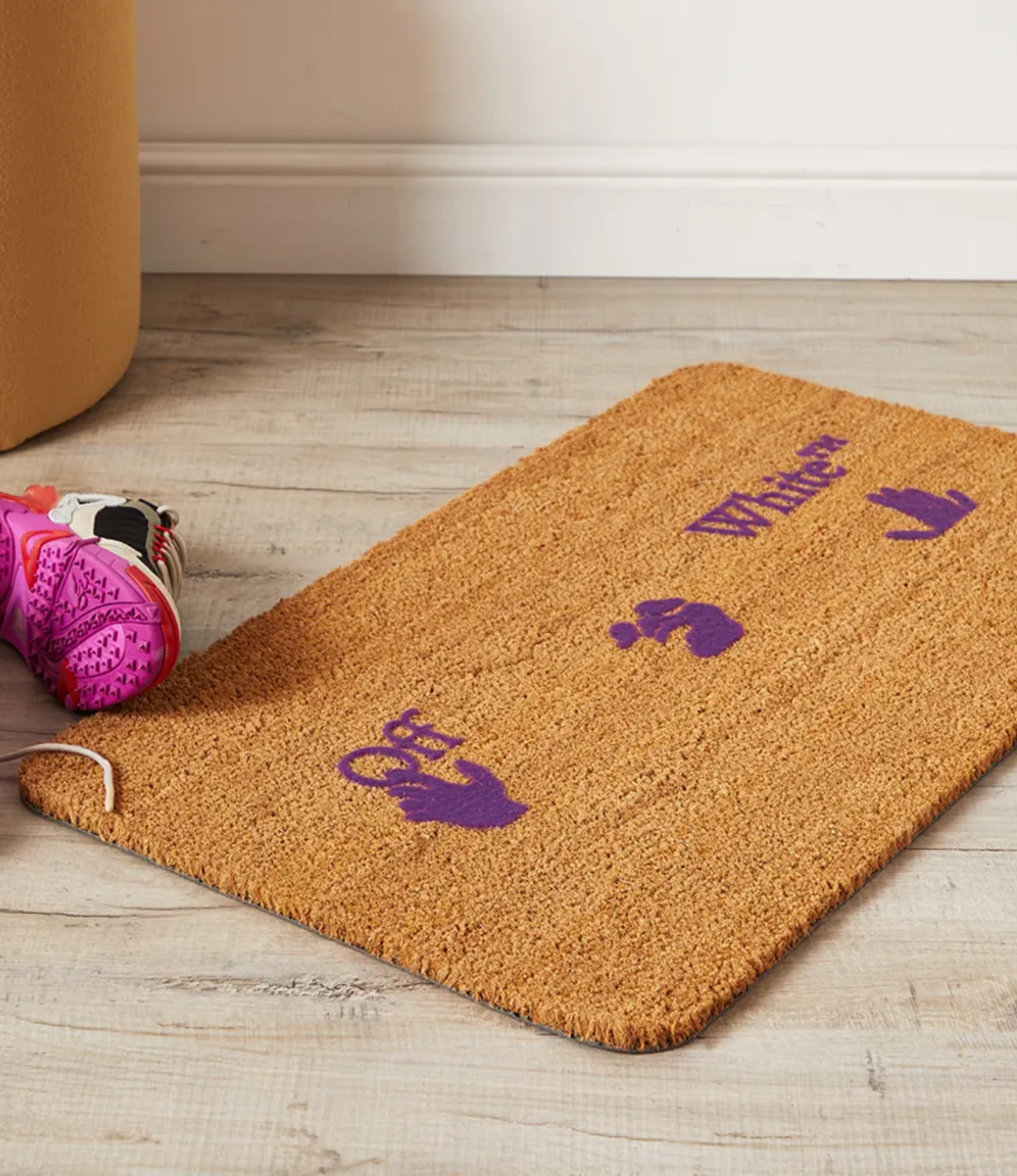 Tapete Off White Swimming Man Logo Morado