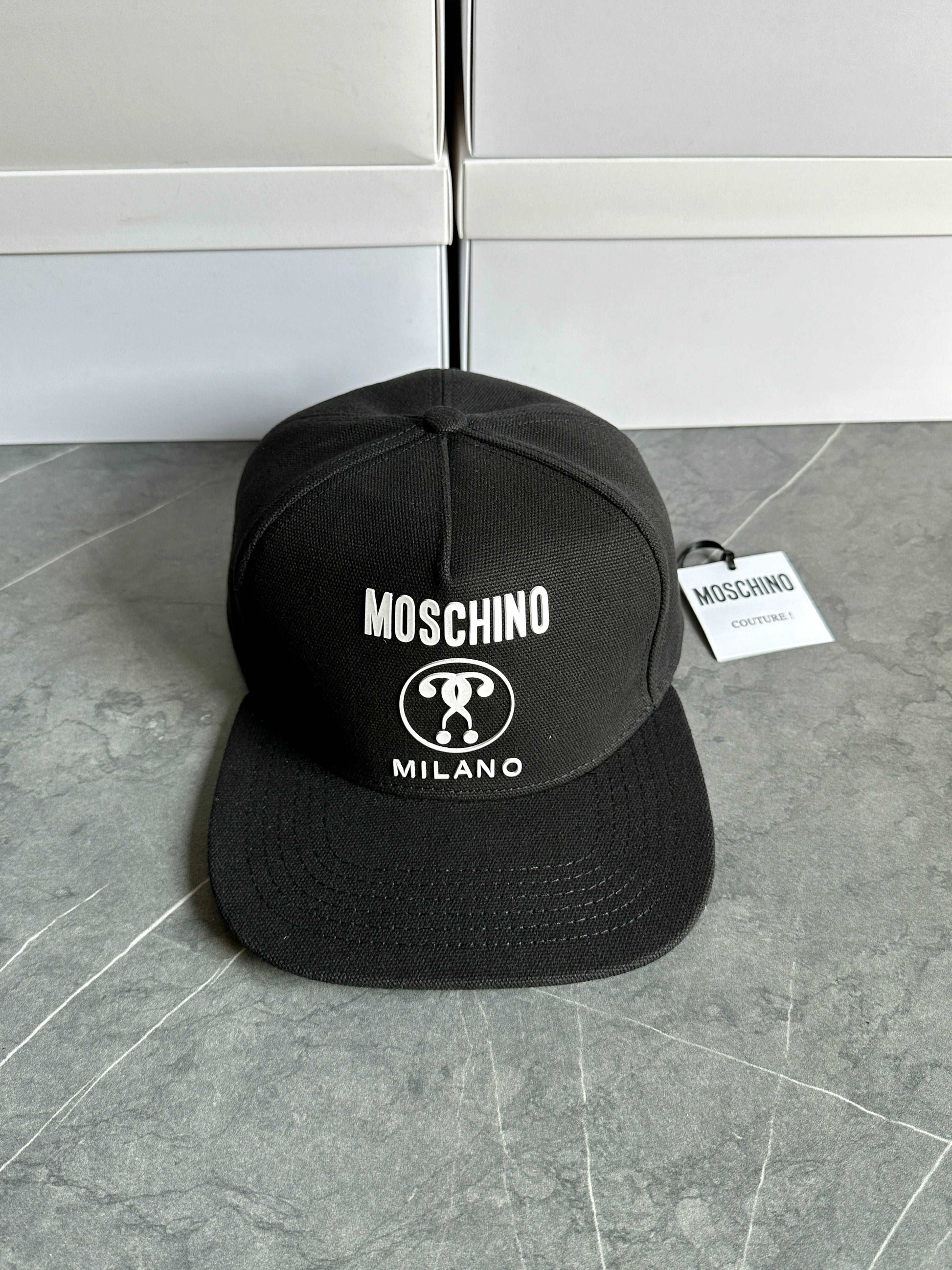 Gorra Moschino Milano Logo Negro