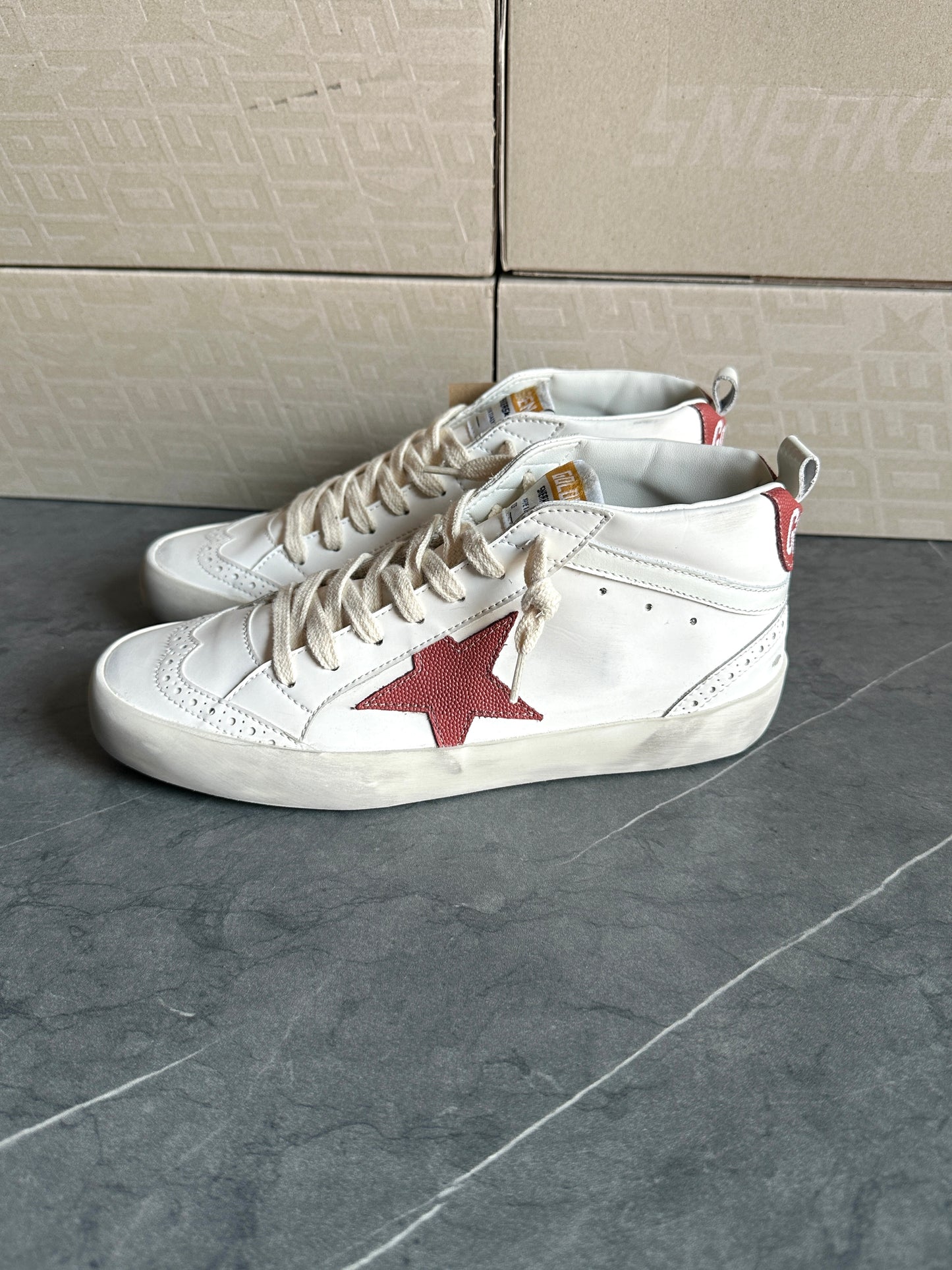 Tenis Golden Goose Mid Star Blanco Rojo