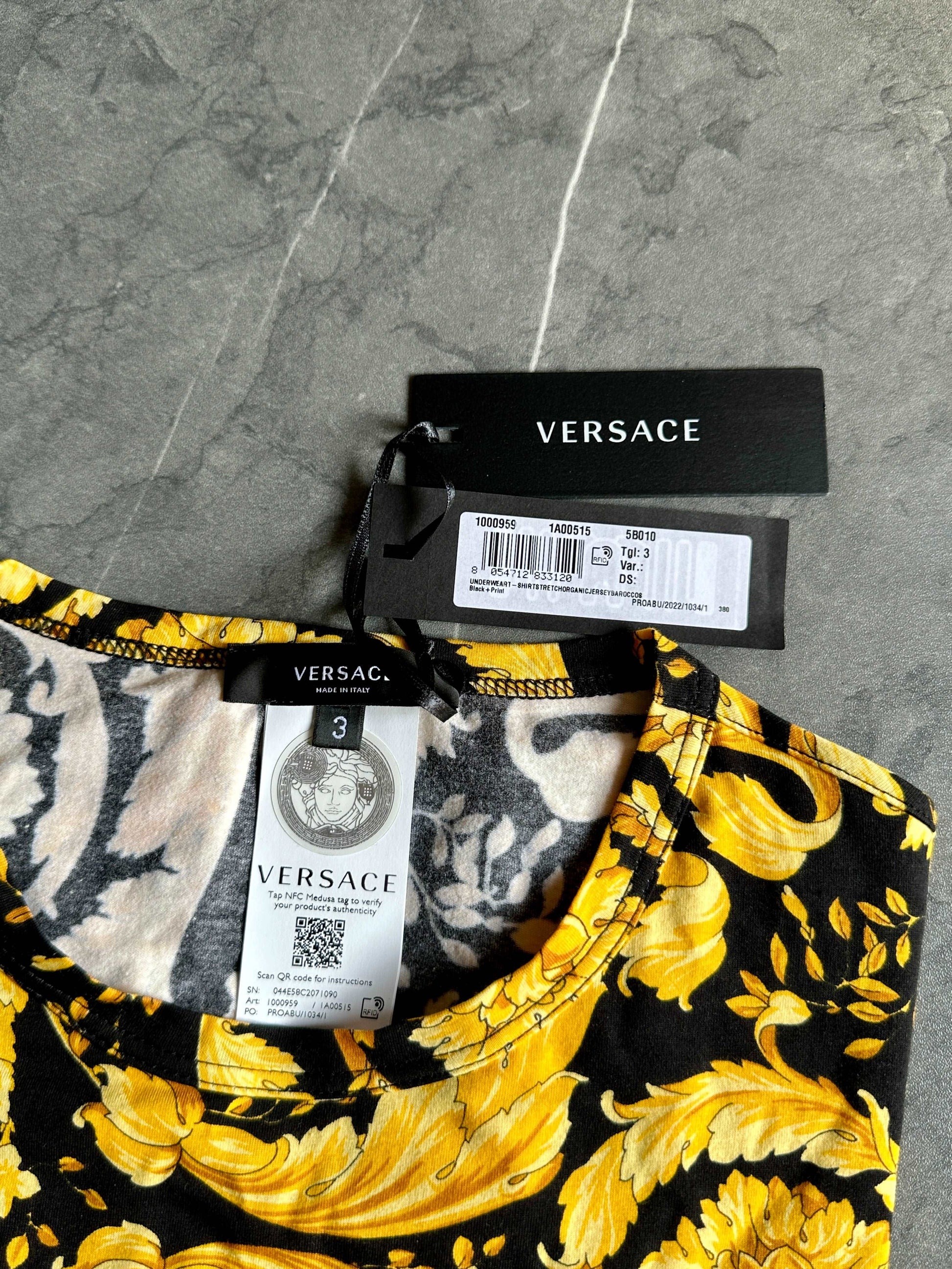 Tshirt Versace Barroco Negro Amarillo